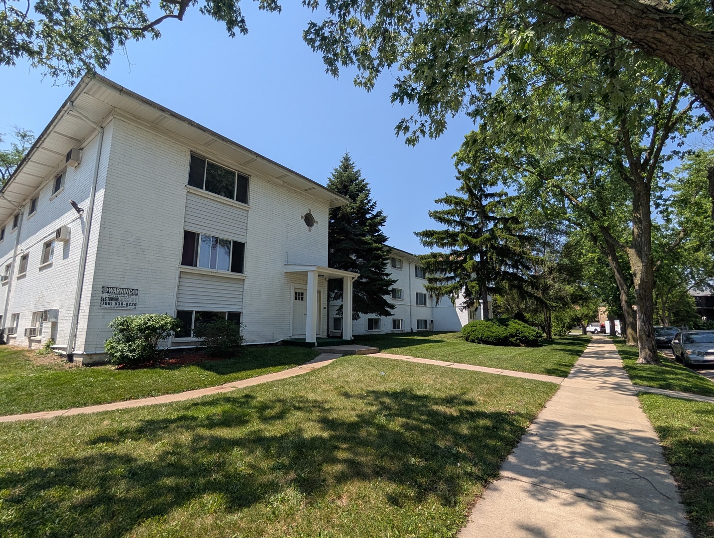 505 W Stevens Drive, Addison, IL 60101