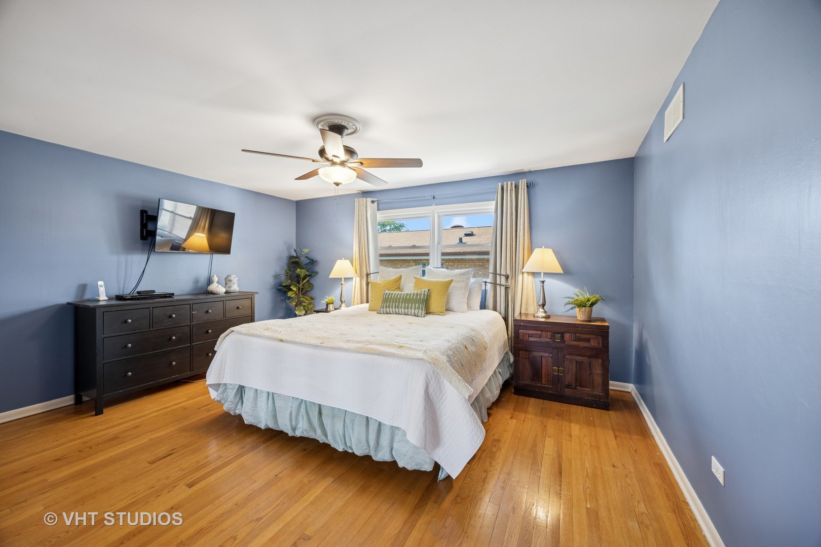 727 McCarthy Street, Lemont, IL 60439
