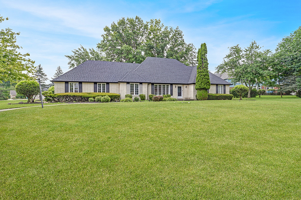 8147 Dorstep Lane, Orland Park, IL 60462