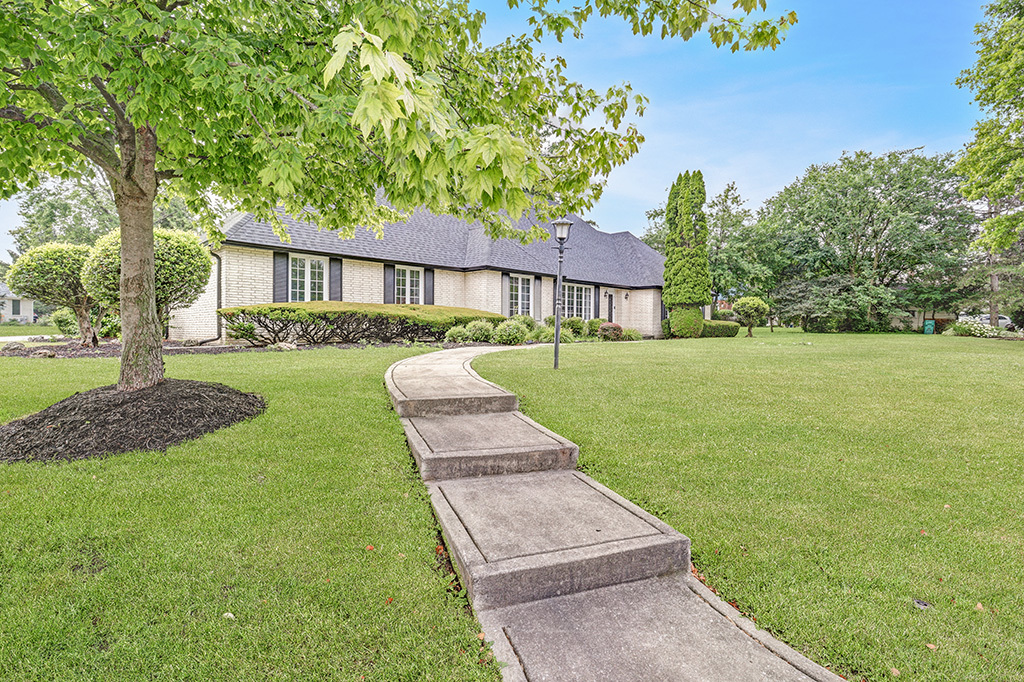 8147 Dorstep Lane, Orland Park, IL 60462