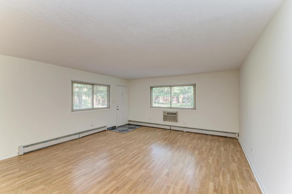 1313 S REBECCA Road #111, Lombard, IL 60148