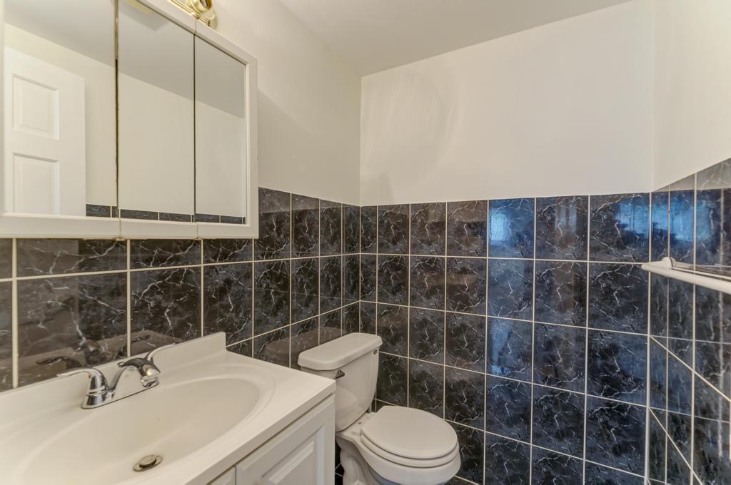1313 S REBECCA Road #111, Lombard, IL 60148