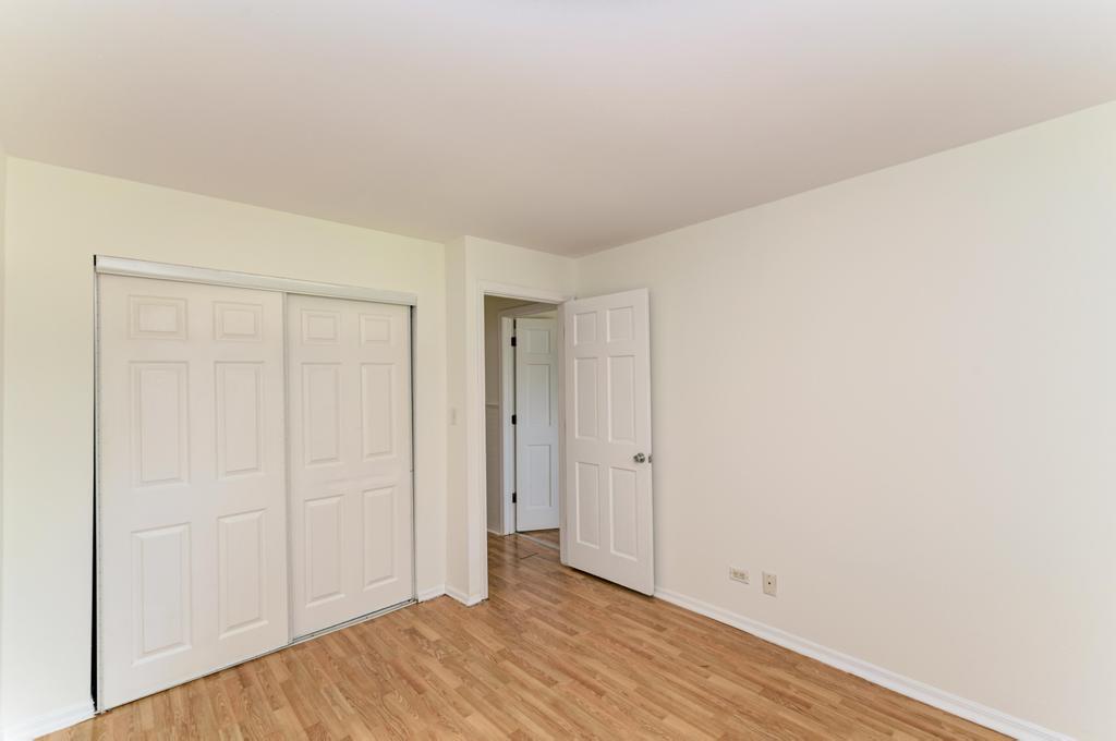 1313 S REBECCA Road #111, Lombard, IL 60148