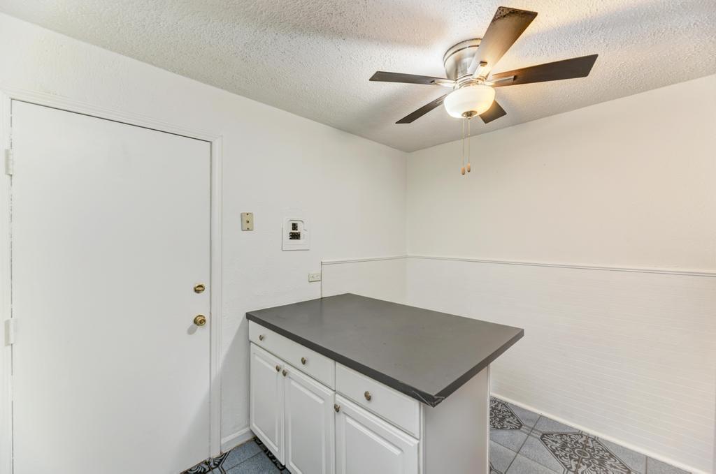 1313 S REBECCA Road #111, Lombard, IL 60148