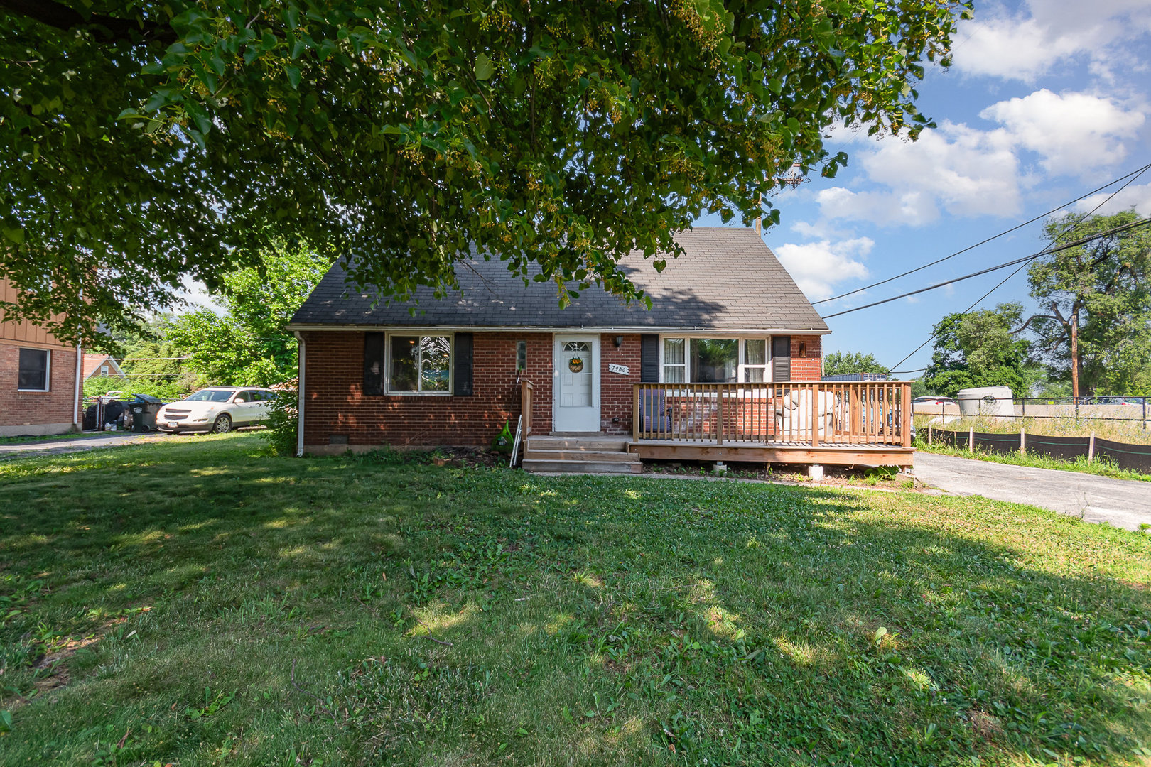 7900 S 86th Court, Justice, IL 60458