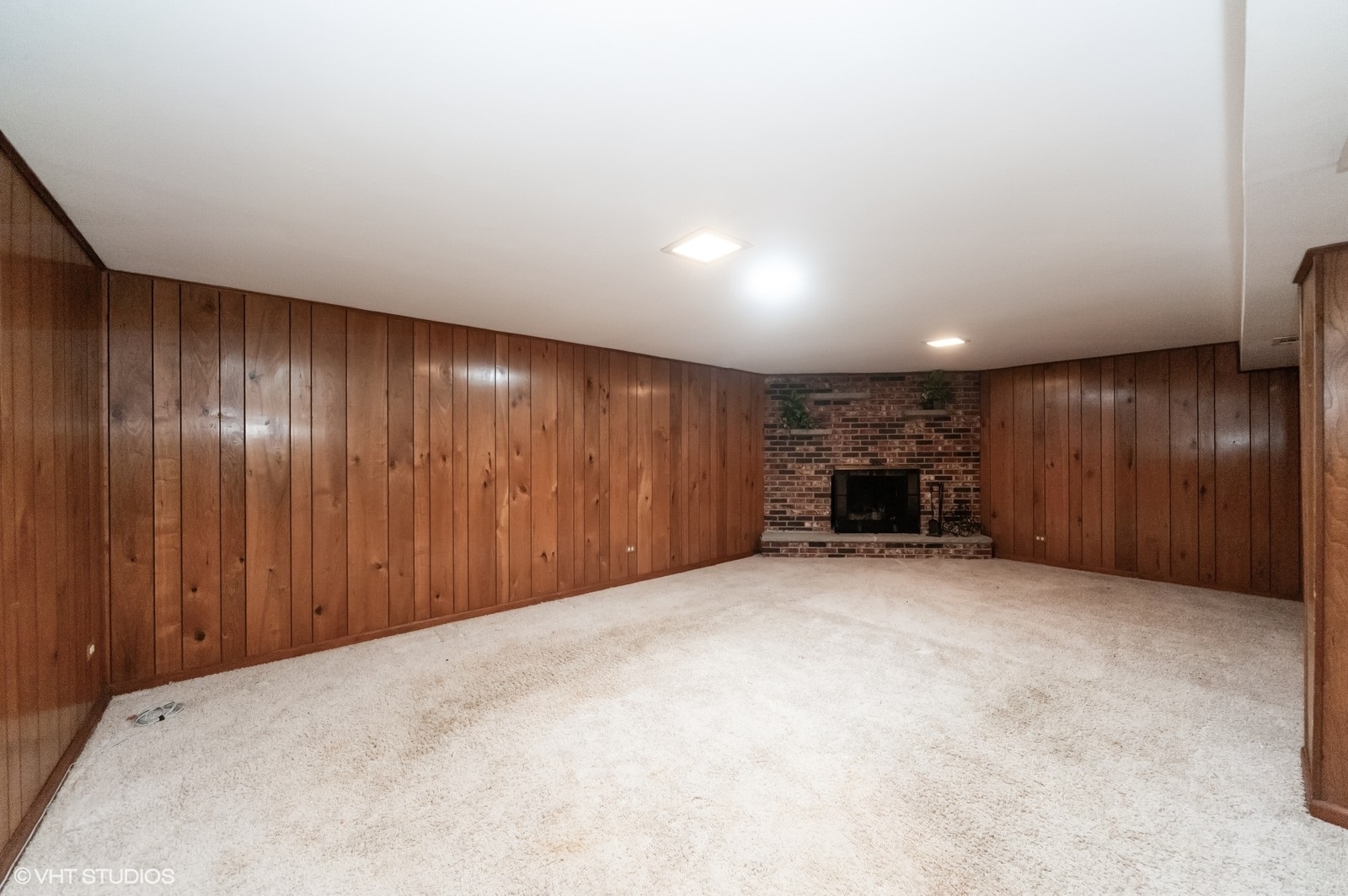 39 Berkshire Drive, Wheeling, IL 60090