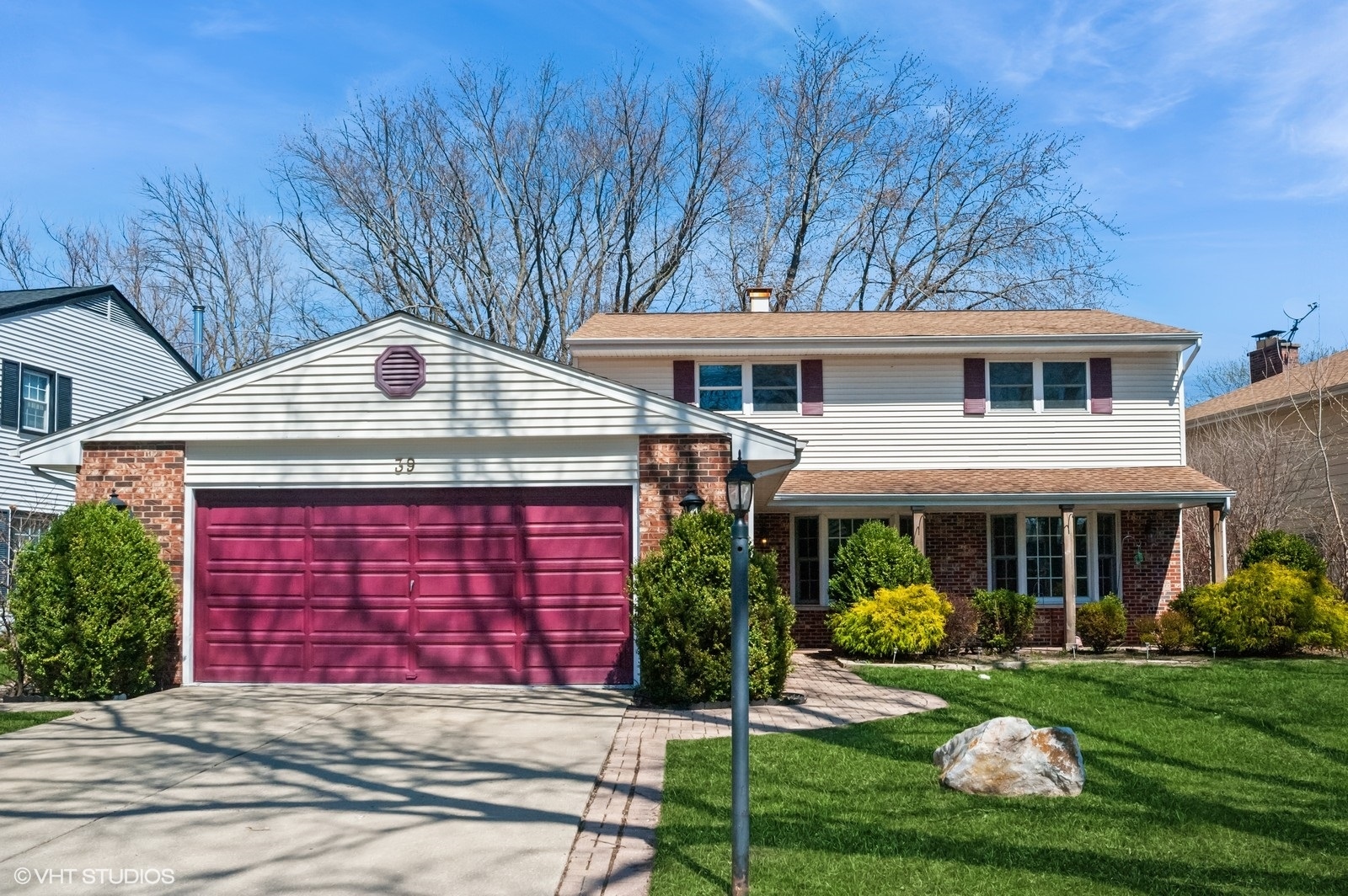 39 Berkshire Drive, Wheeling, IL 60090