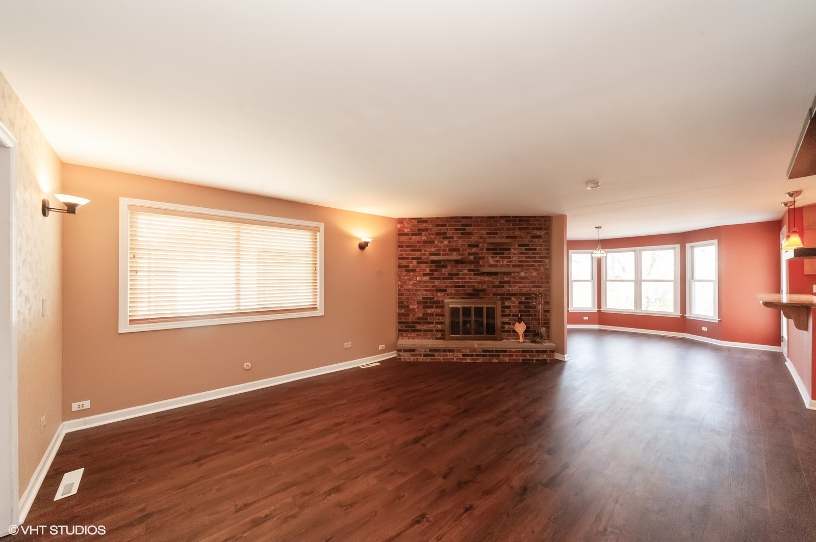 39 Berkshire Drive, Wheeling, IL 60090
