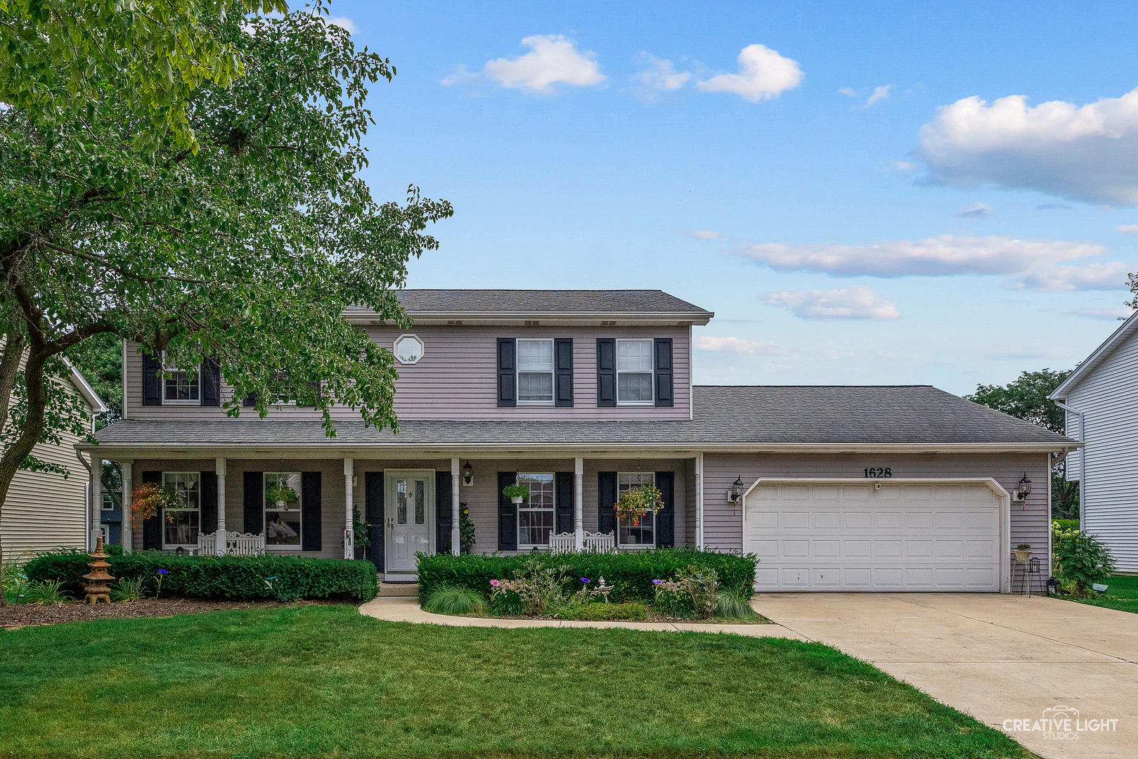 1628 Westminster Drive, Naperville, IL 60563