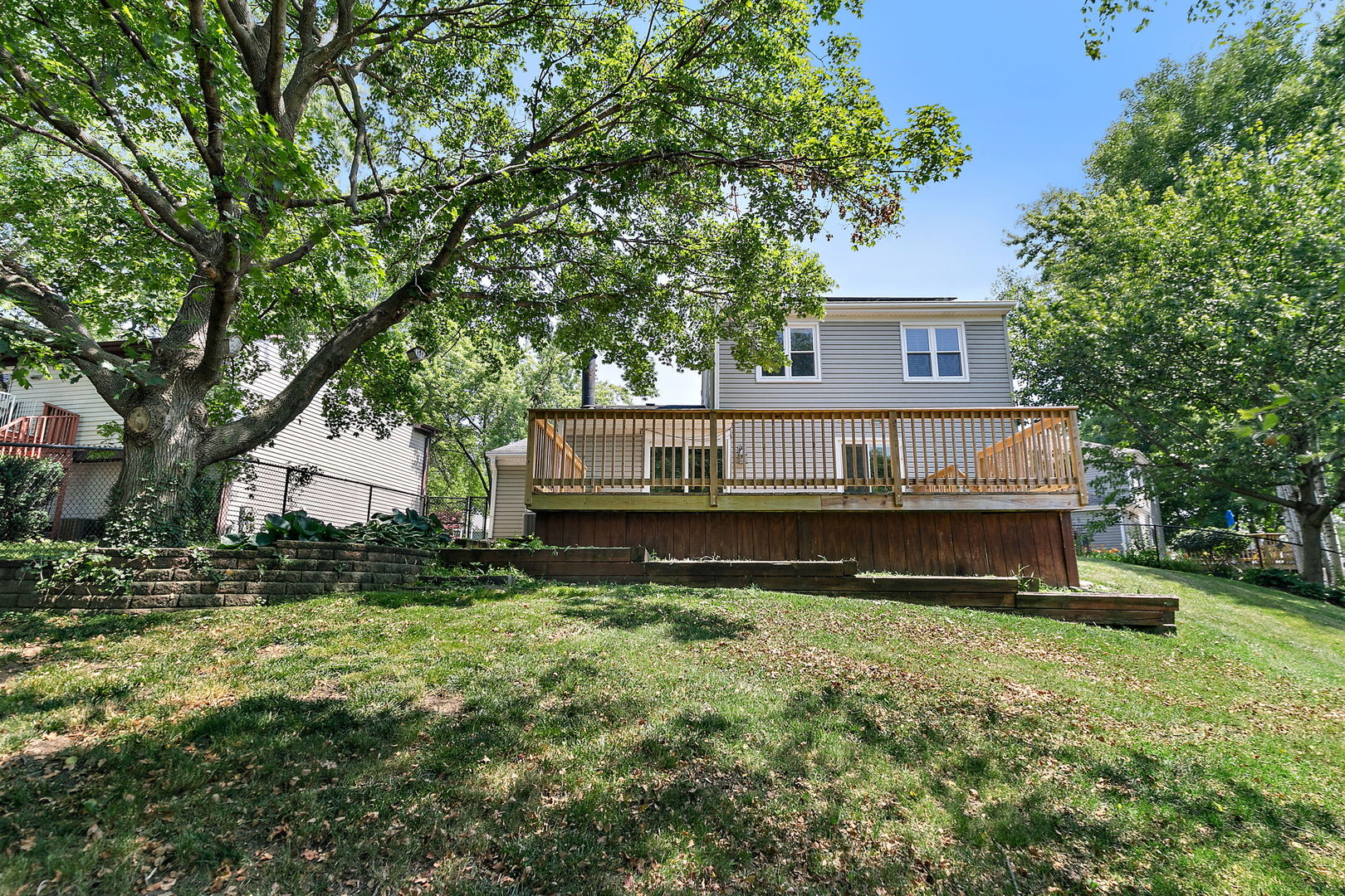 1479 Exeter Court, Hoffman Estates, IL 60010