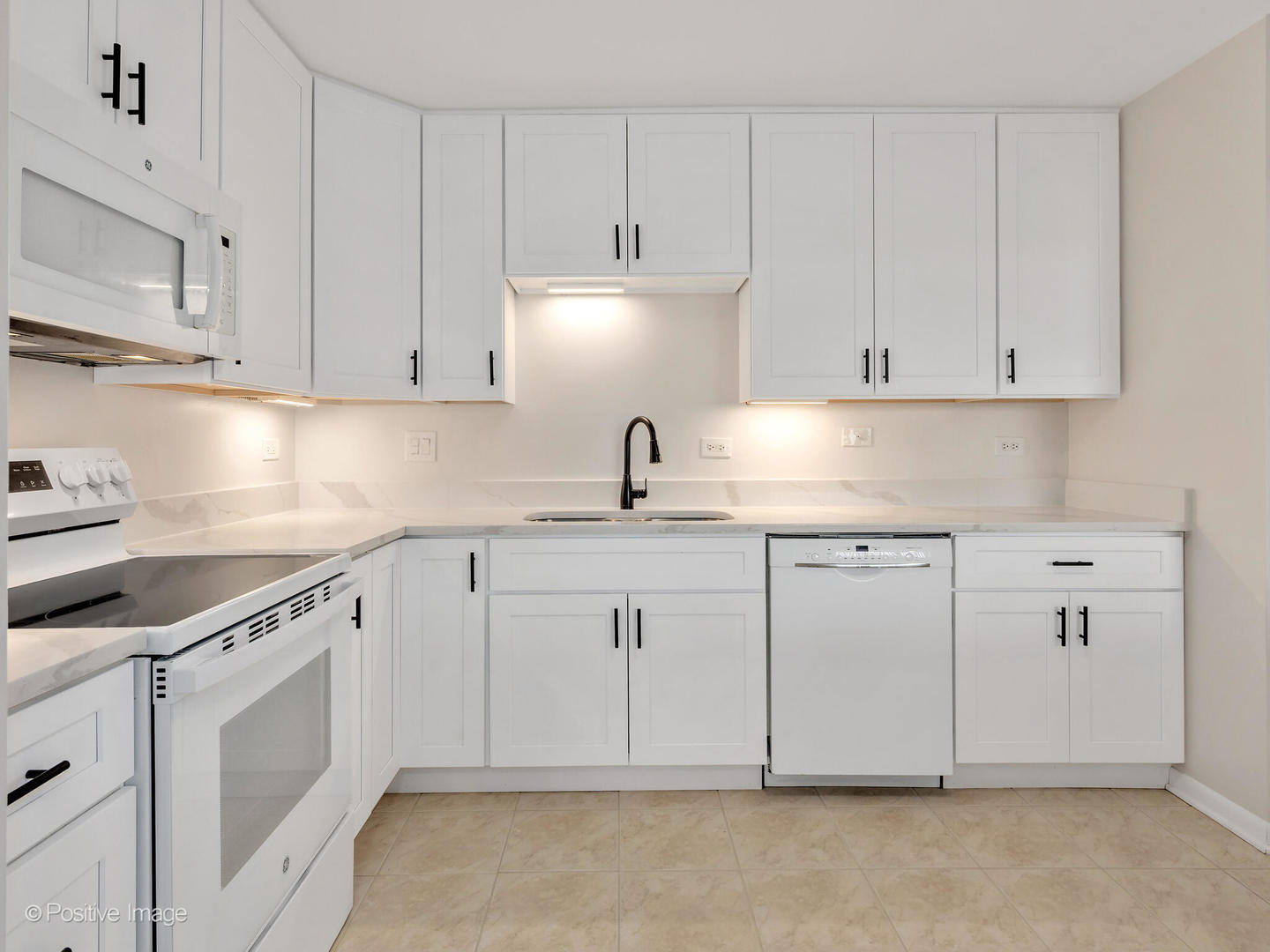 123 Acacia Circle #414, Indian Head Park, IL 60525