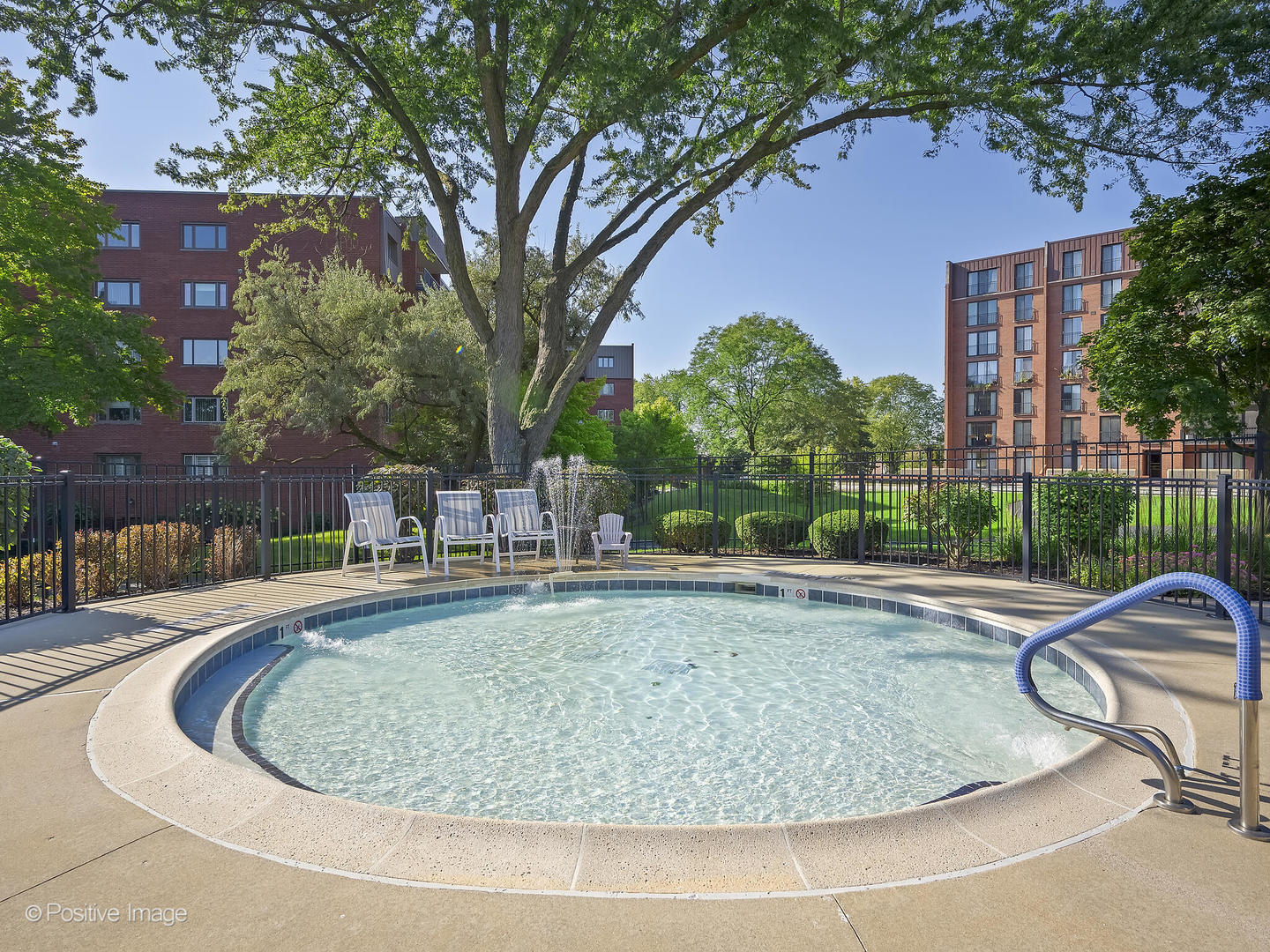 123 Acacia Circle #414, Indian Head Park, IL 60525