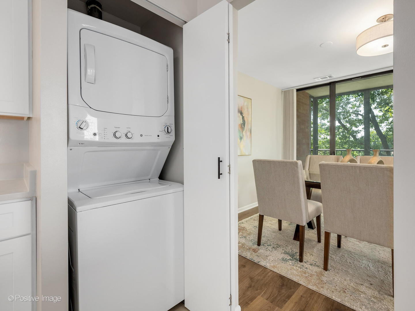 123 Acacia Circle #414, Indian Head Park, IL 60525