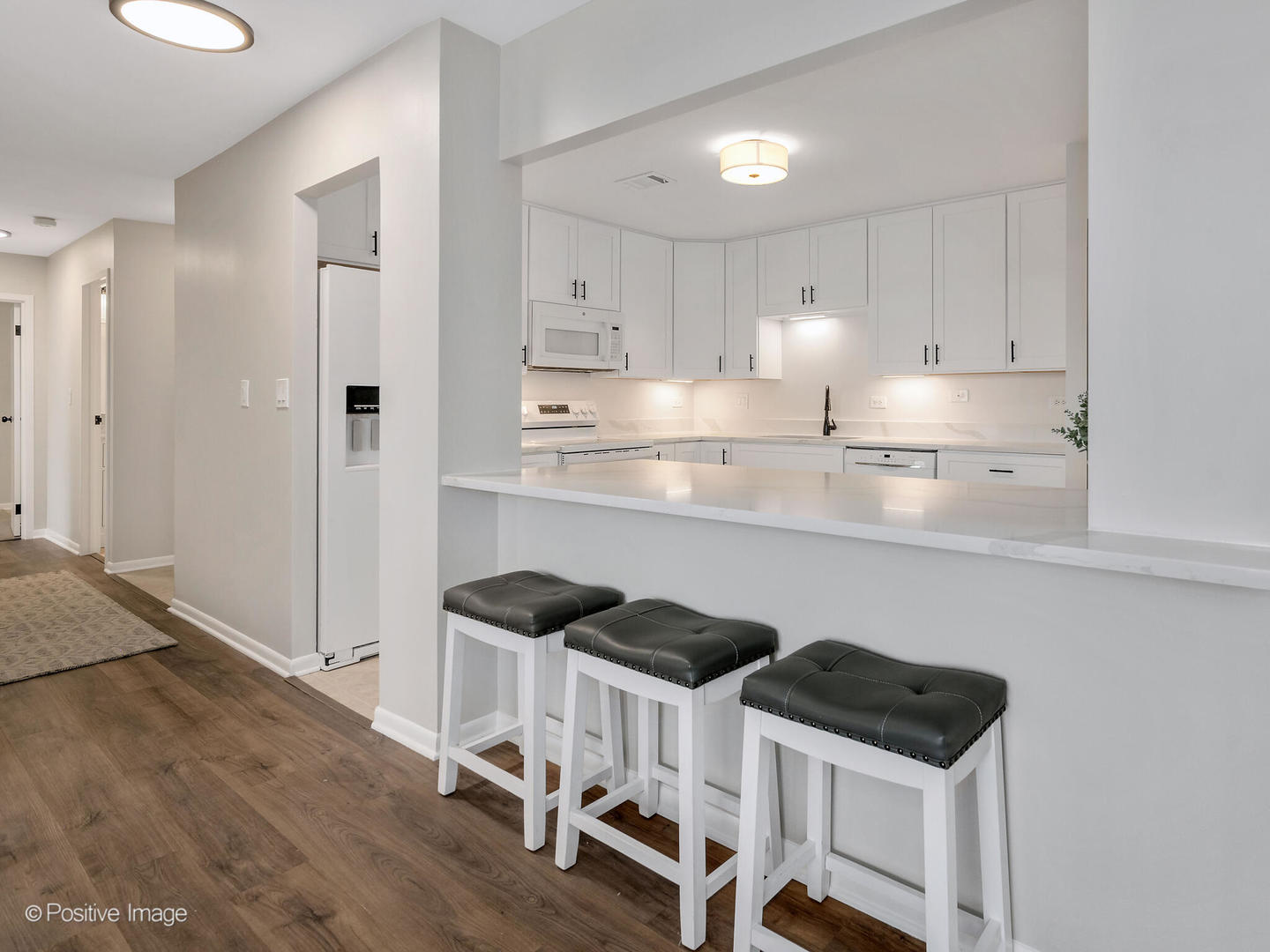 123 Acacia Circle #414, Indian Head Park, IL 60525