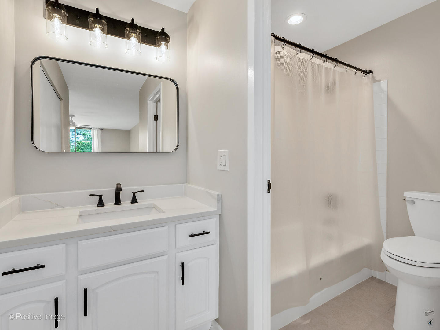 123 Acacia Circle #414, Indian Head Park, IL 60525