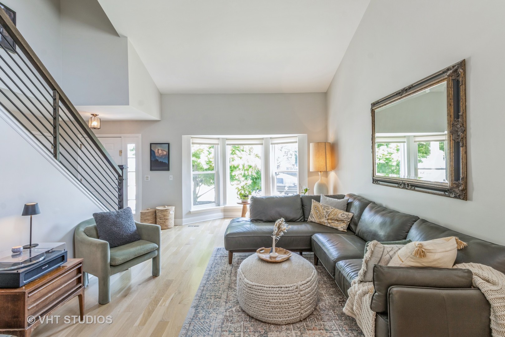 1050 Pembridge Road, Lake Zurich, IL 60047