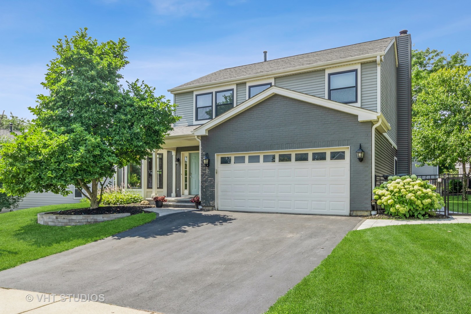 1050 Pembridge Road, Lake Zurich, IL 60047