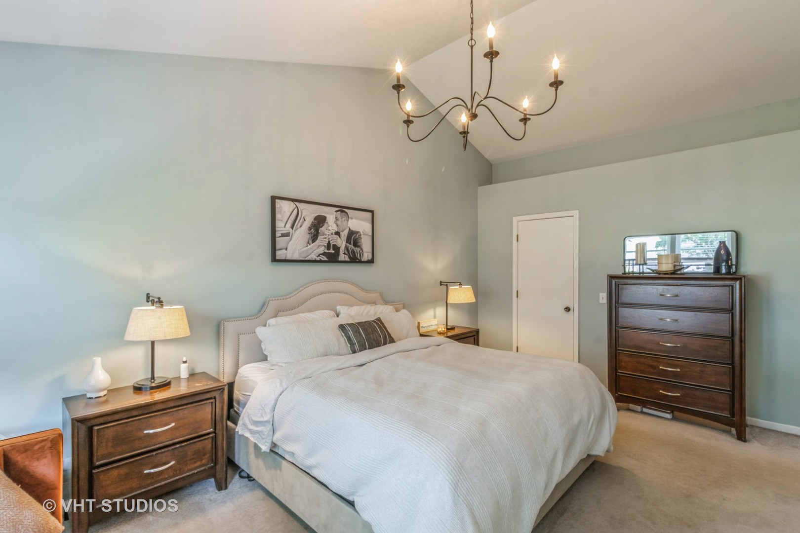 1050 Pembridge Road, Lake Zurich, IL 60047