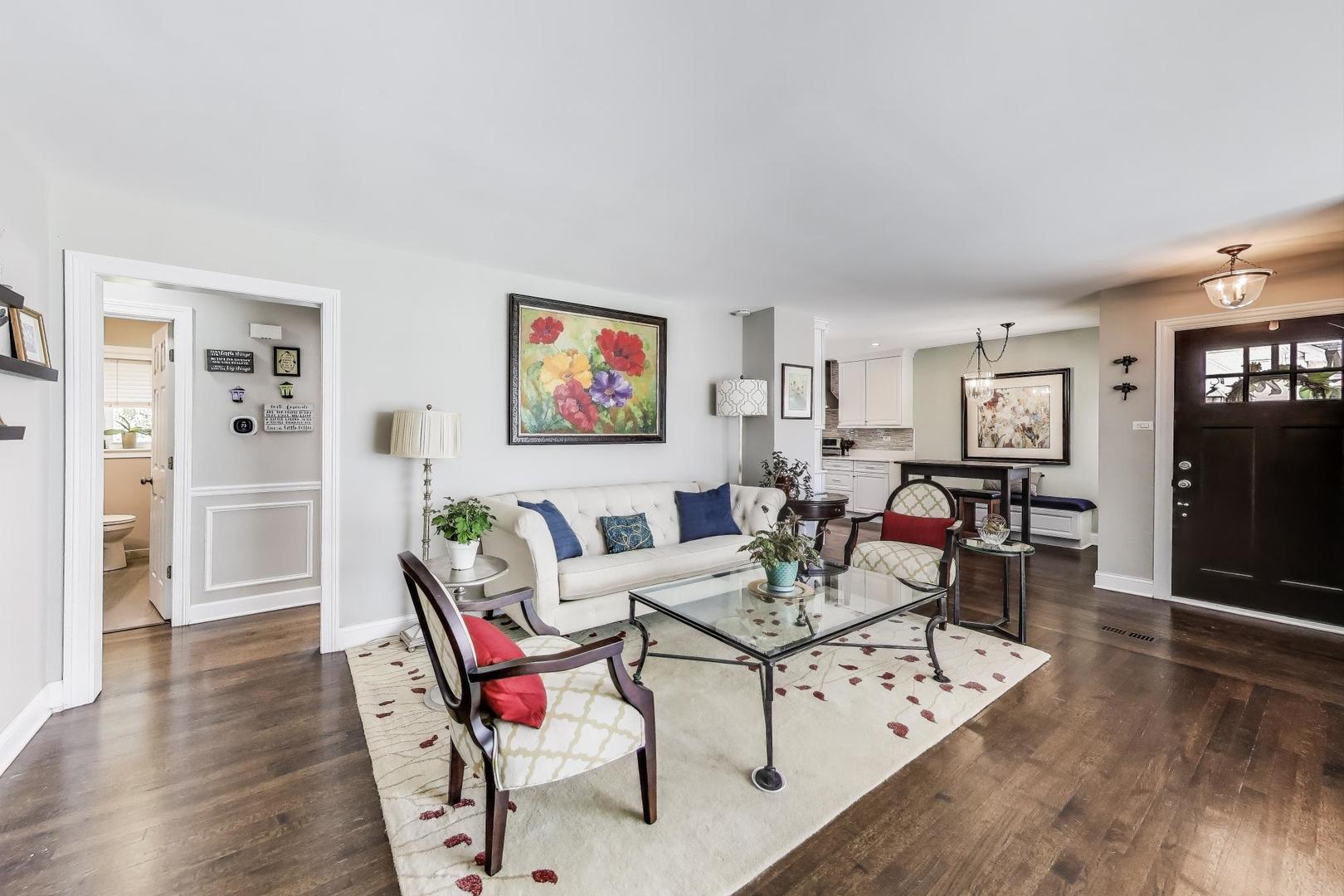 723 S EVERGREEN Avenue, Arlington Heights, IL 60005