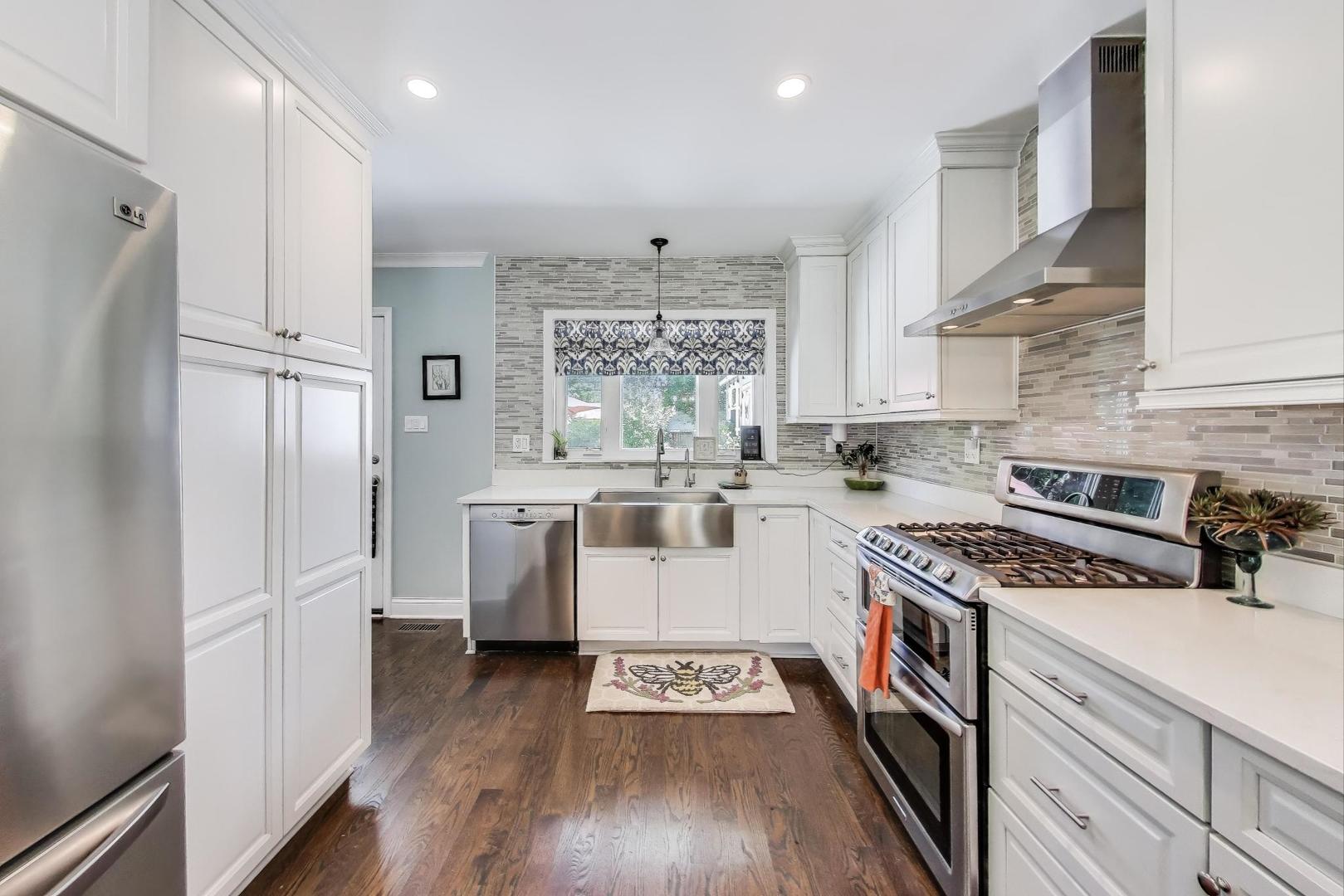 723 S EVERGREEN Avenue, Arlington Heights, IL 60005