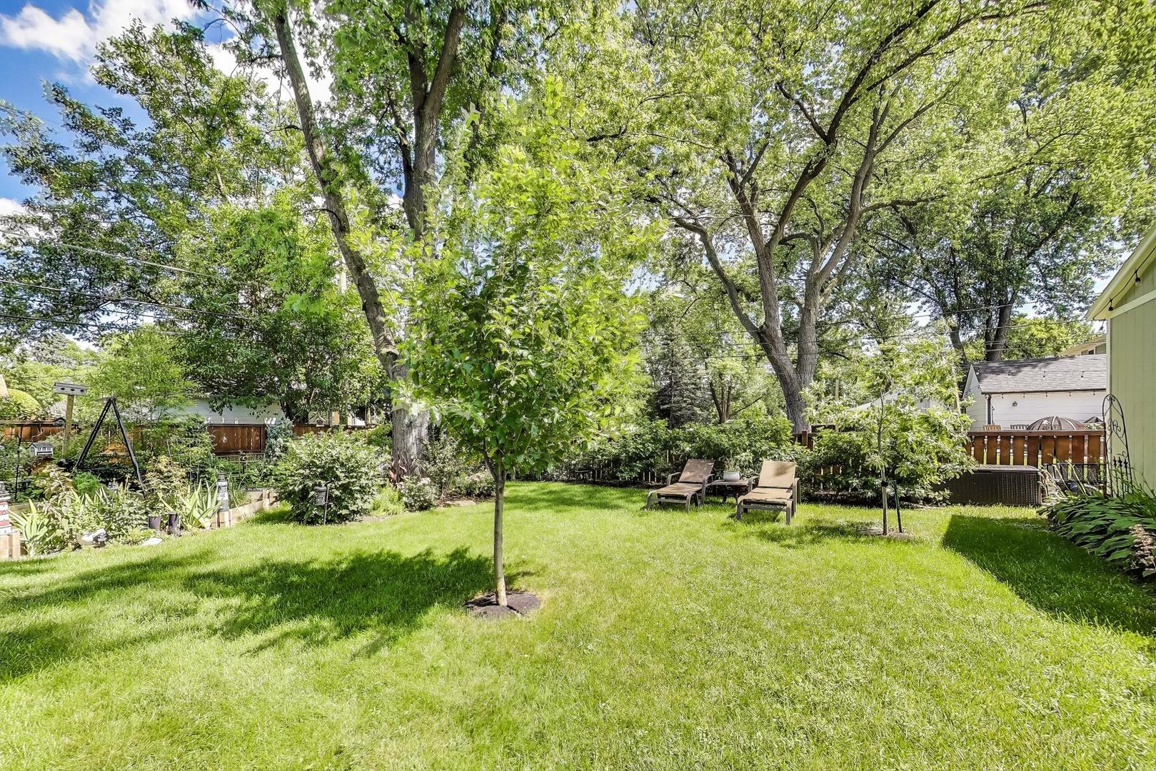 723 S EVERGREEN Avenue, Arlington Heights, IL 60005