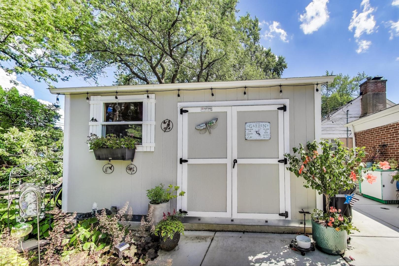 723 S EVERGREEN Avenue, Arlington Heights, IL 60005