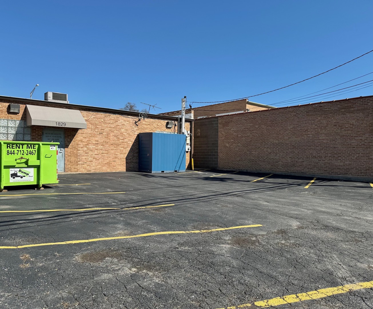 1829 E Oakton Street, Des Plaines, IL 60018