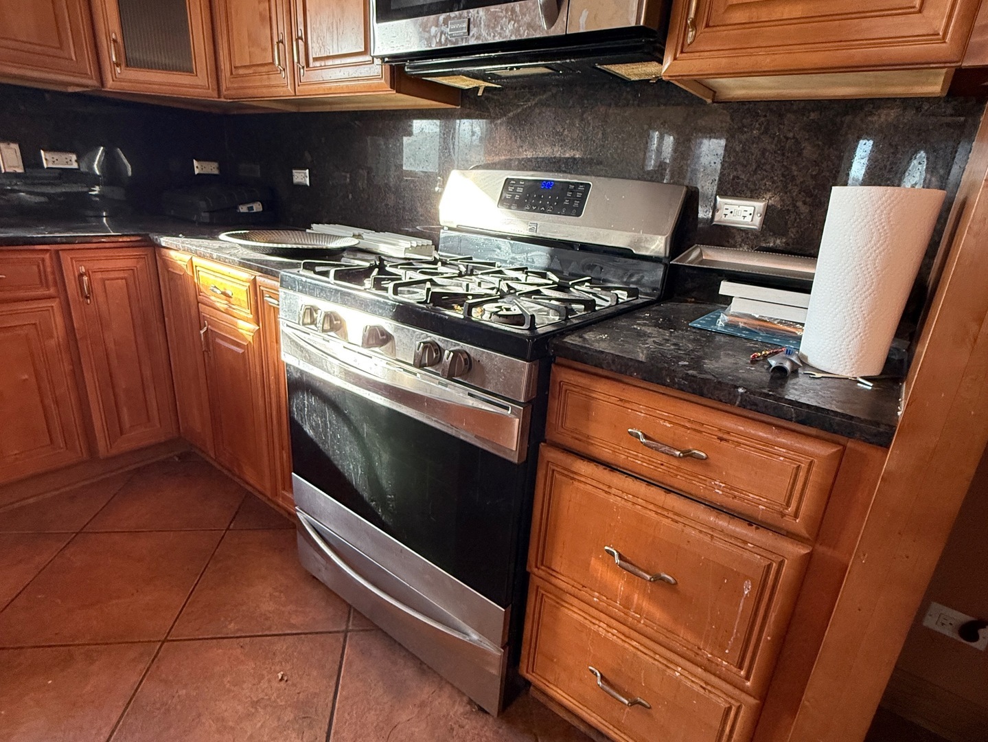 10017 S 52nd Avenue, Oak Lawn, IL 60453