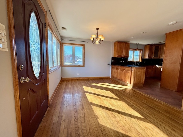 10017 S 52nd Avenue, Oak Lawn, IL 60453