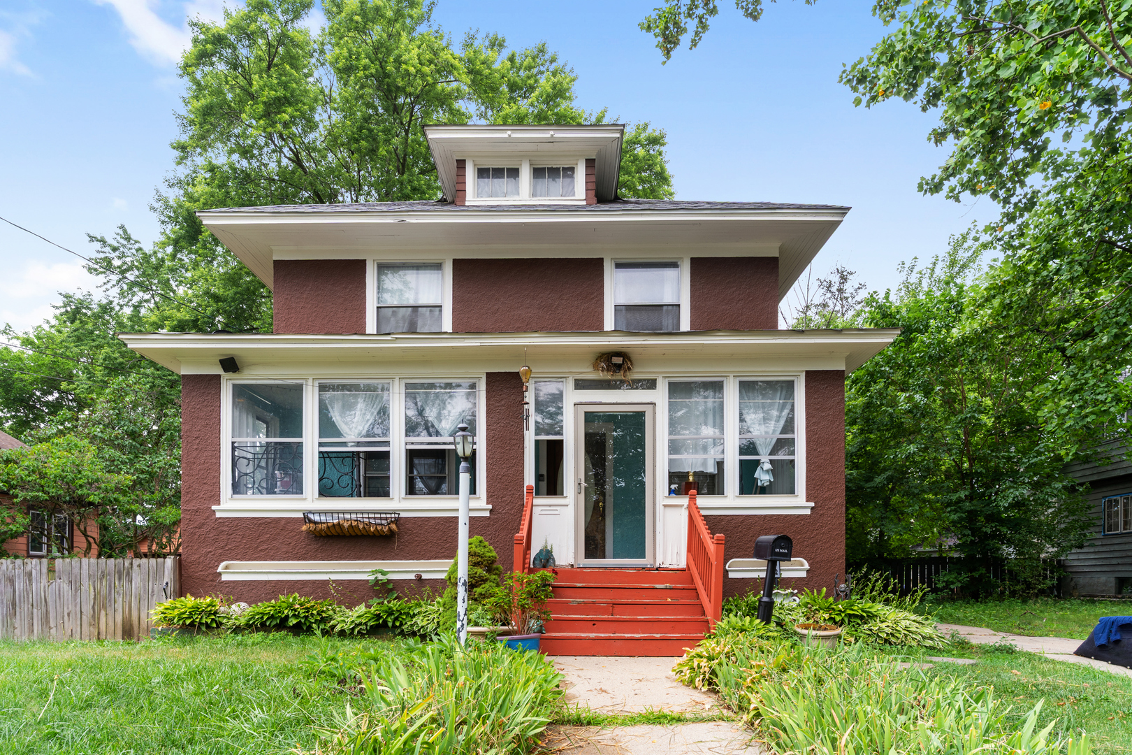512 Ryerson Avenue, Elgin, IL 60123