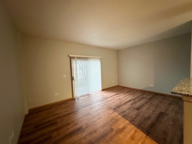 2446 OAK TREE Lane #2446, Plainfield, IL 60586