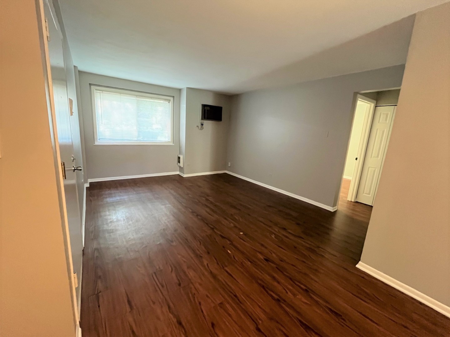 148 Dunteman Drive #101, Glendale Heights, IL 60139