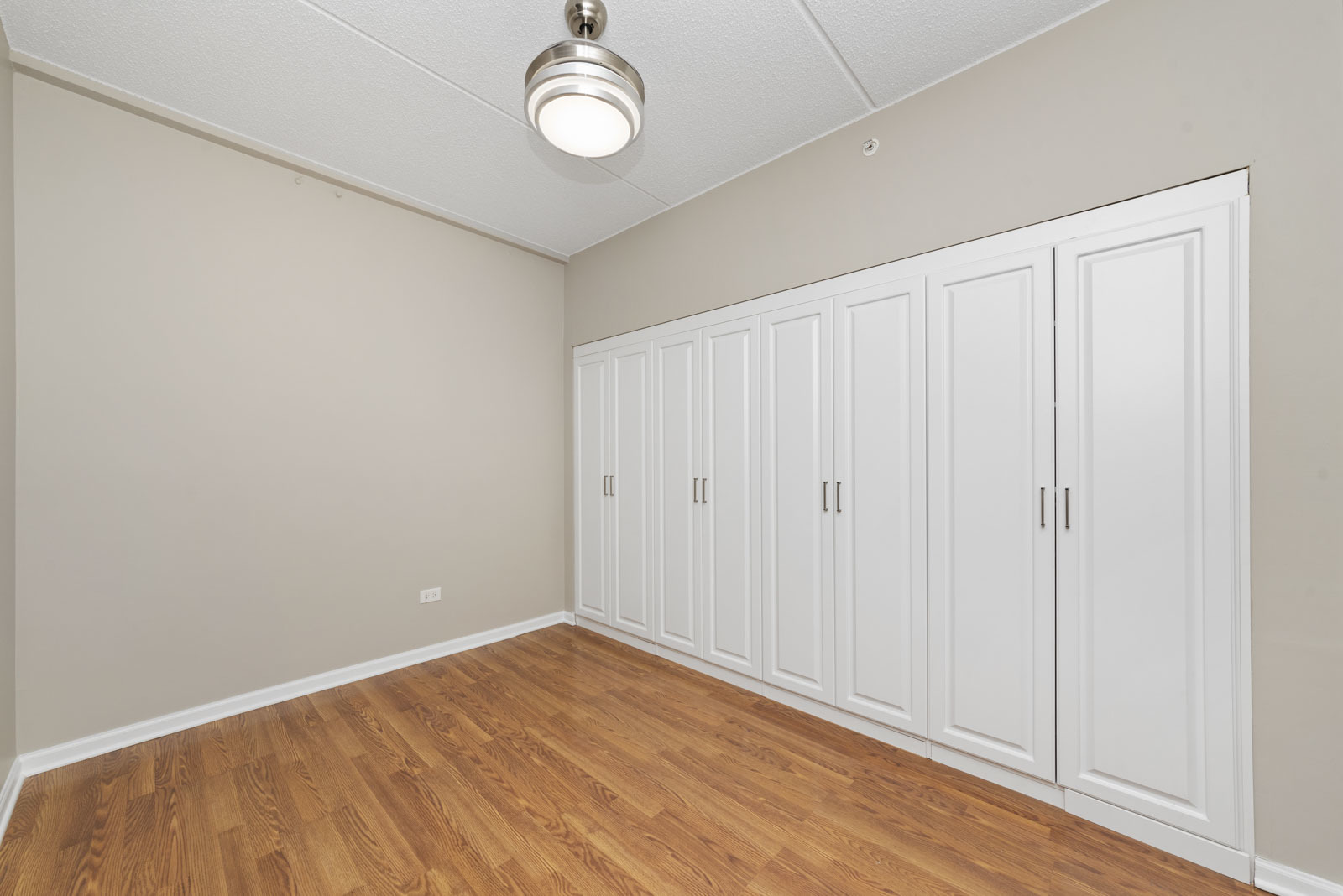 6420 Double Eagle Drive #510, Woodridge, IL 60517