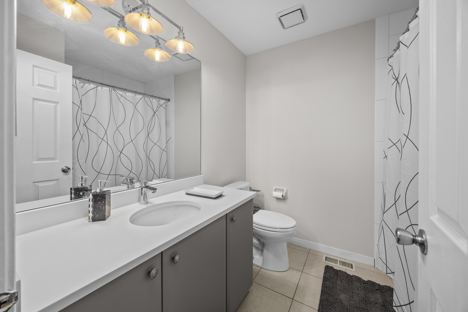 2728 Burton Court, Westchester, IL 60154