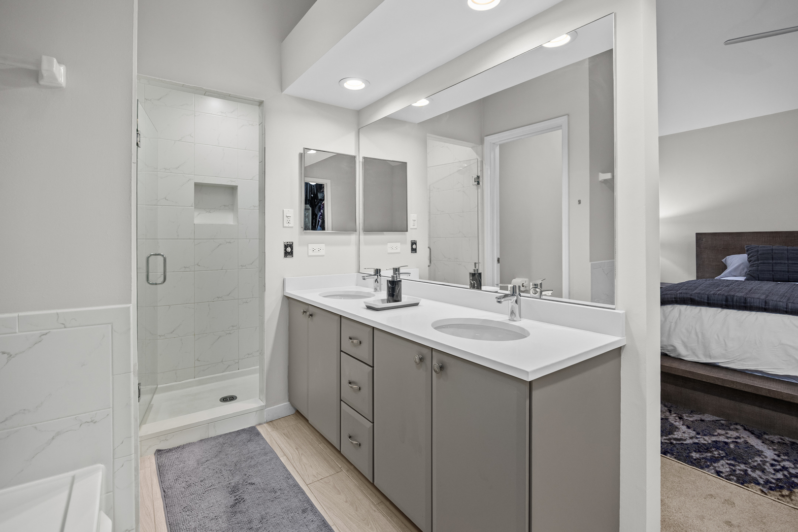 2728 Burton Court, Westchester, IL 60154