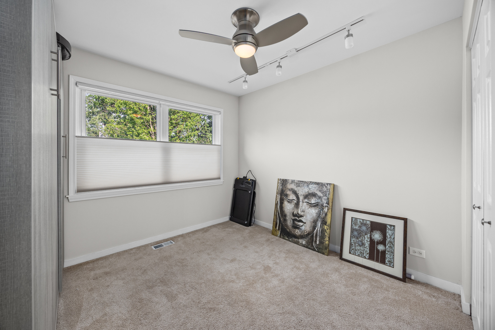 2728 Burton Court, Westchester, IL 60154