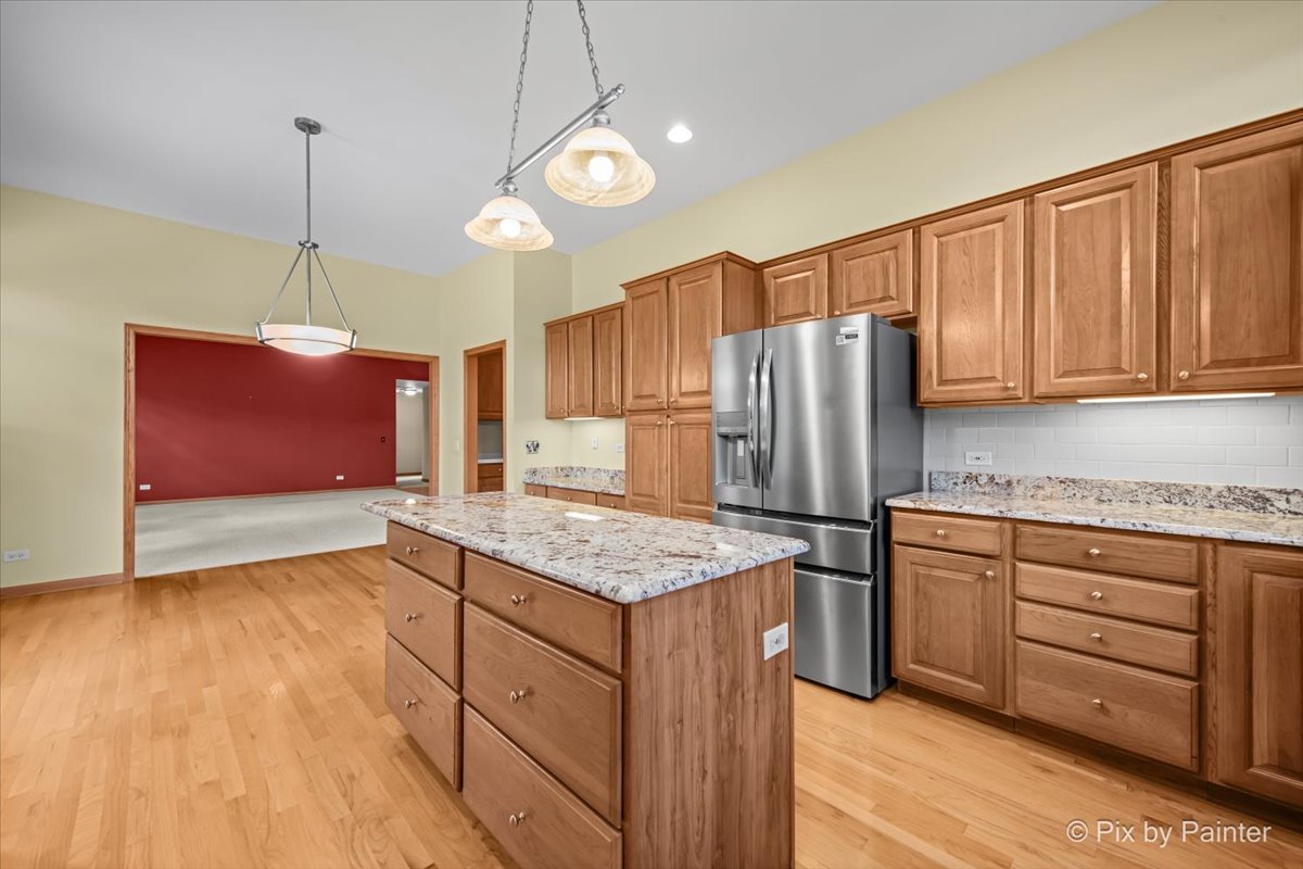 971 Teton Drive, Woodstock, IL 60098