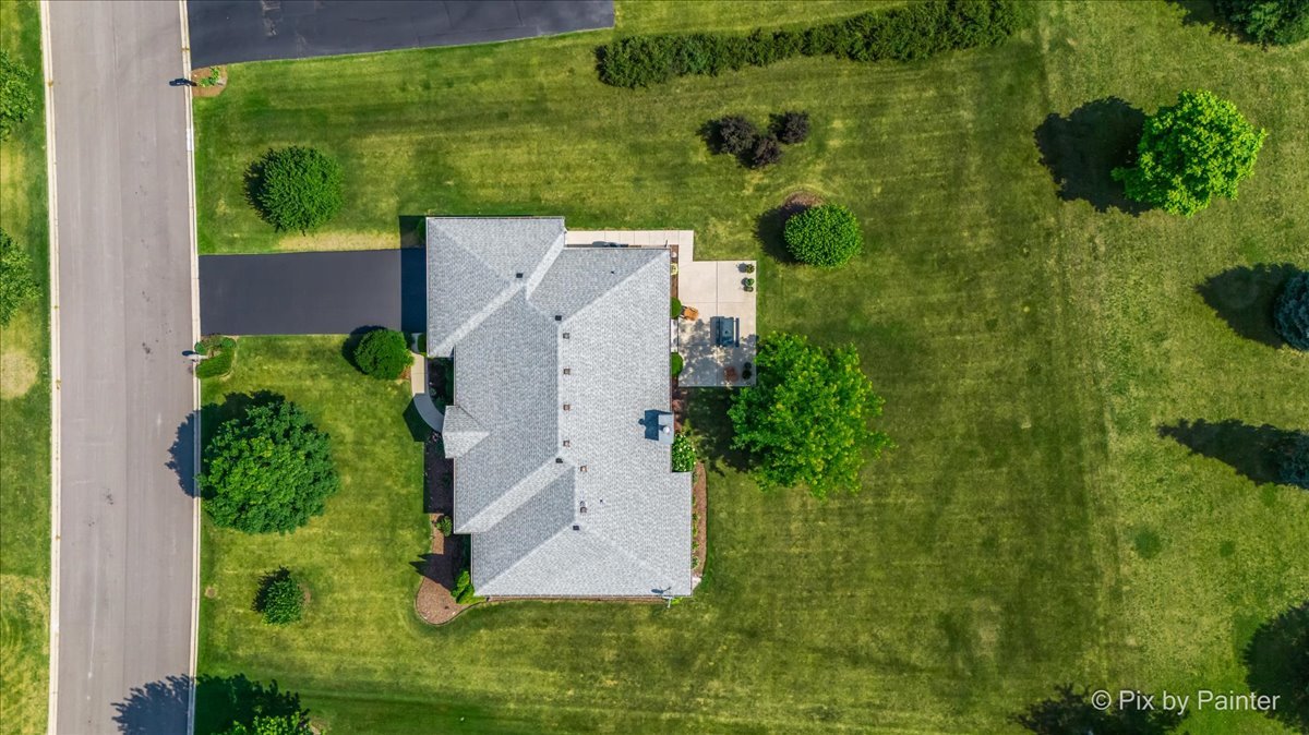 971 Teton Drive, Woodstock, IL 60098