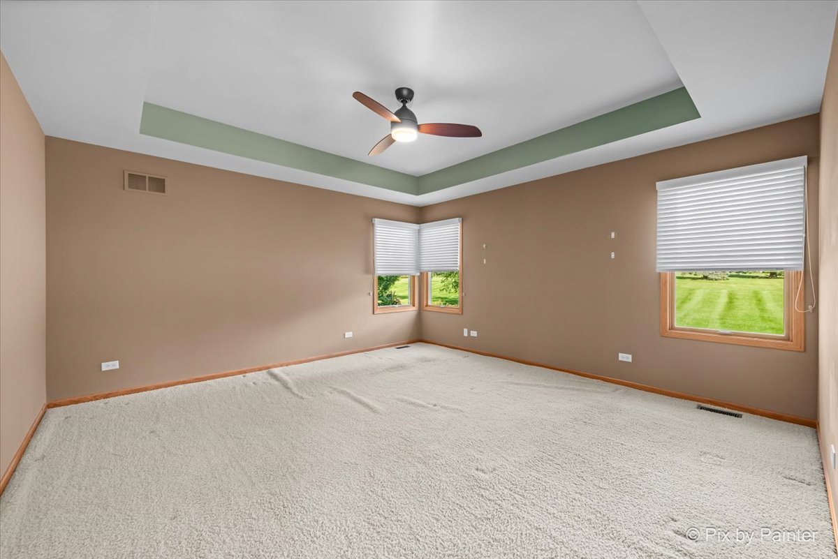 971 Teton Drive, Woodstock, IL 60098
