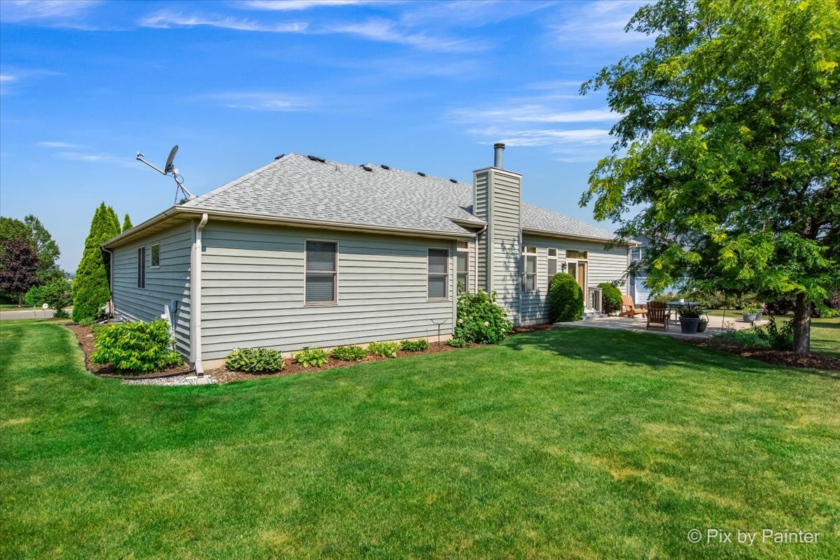 971 Teton Drive, Woodstock, IL 60098