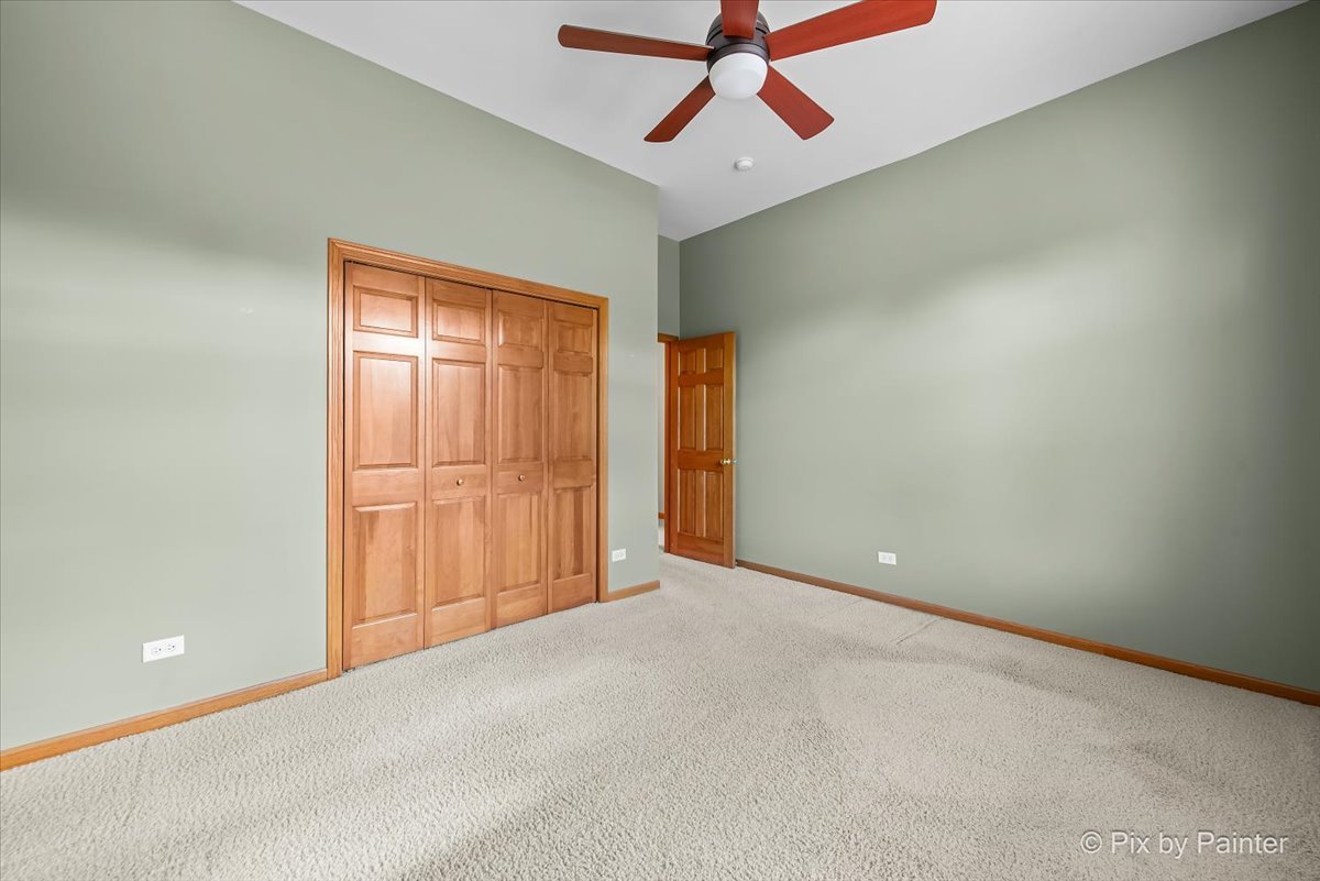 971 Teton Drive, Woodstock, IL 60098