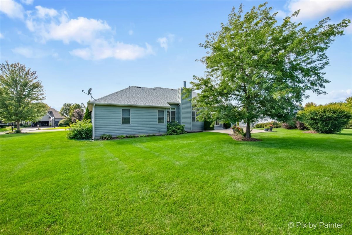 971 Teton Drive, Woodstock, IL 60098