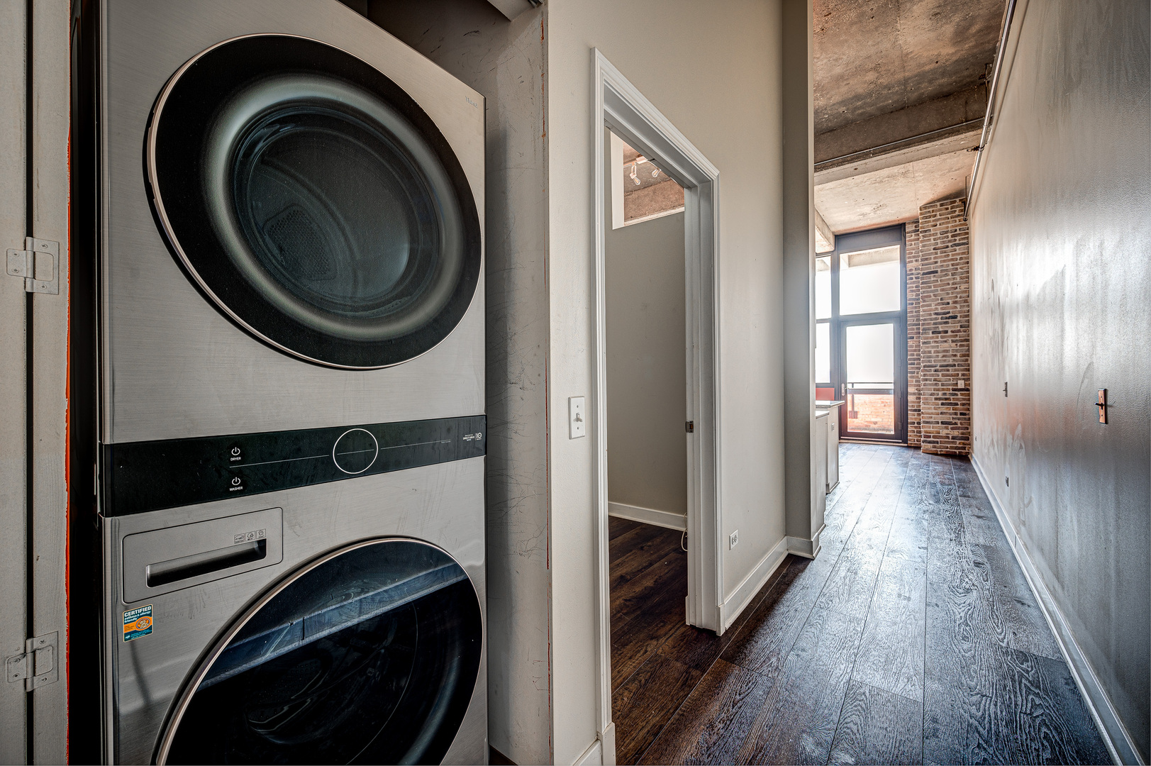 320 E 21st Street #712, Chicago, IL 60616