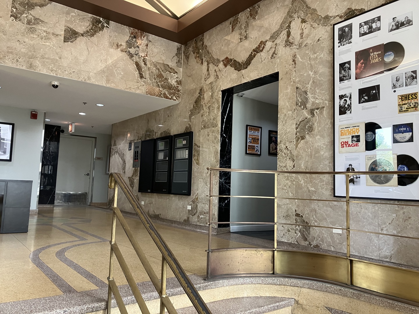 320 E 21st Street #712, Chicago, IL 60616