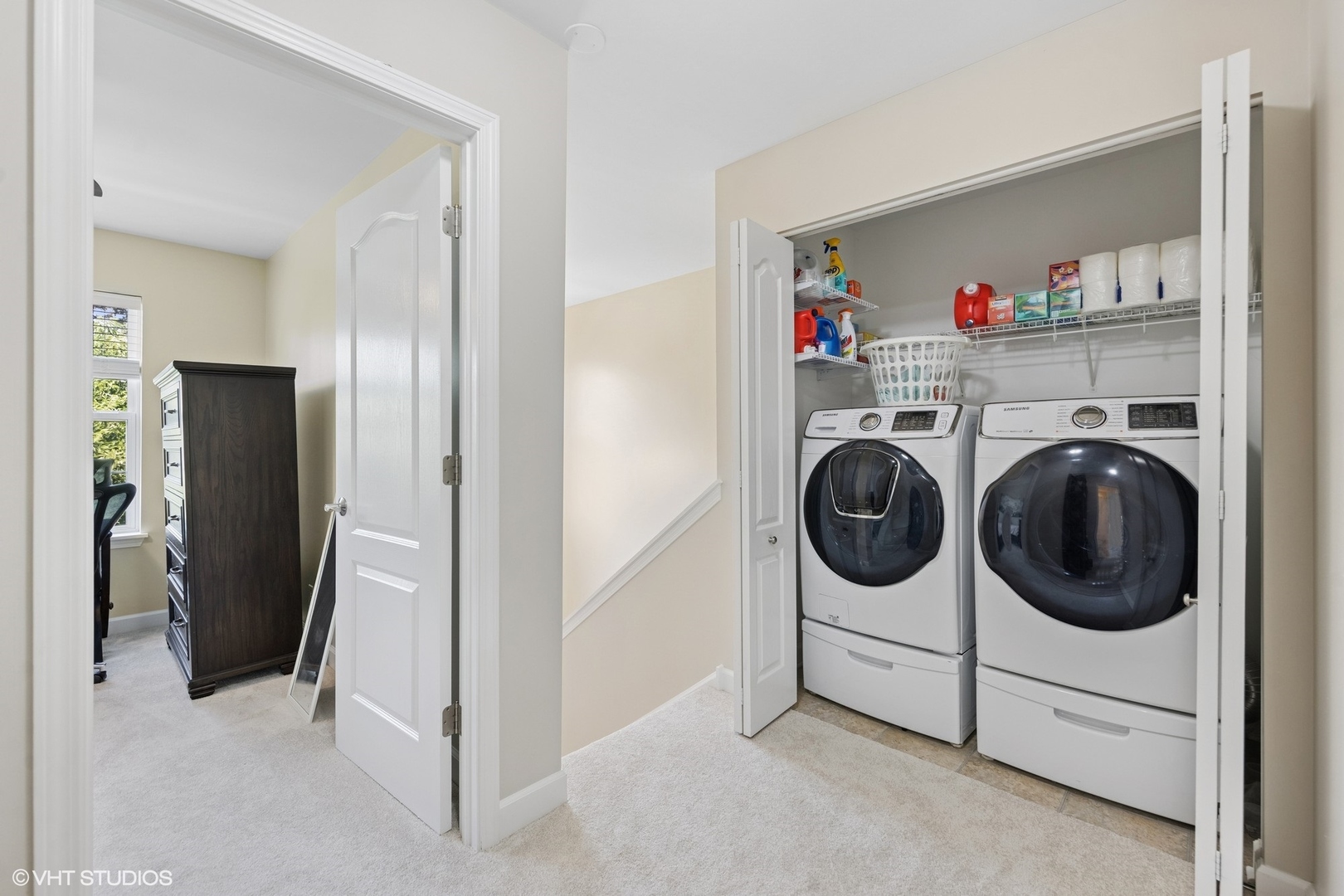 126 Goldenhill Street, Carol Stream, IL 60188