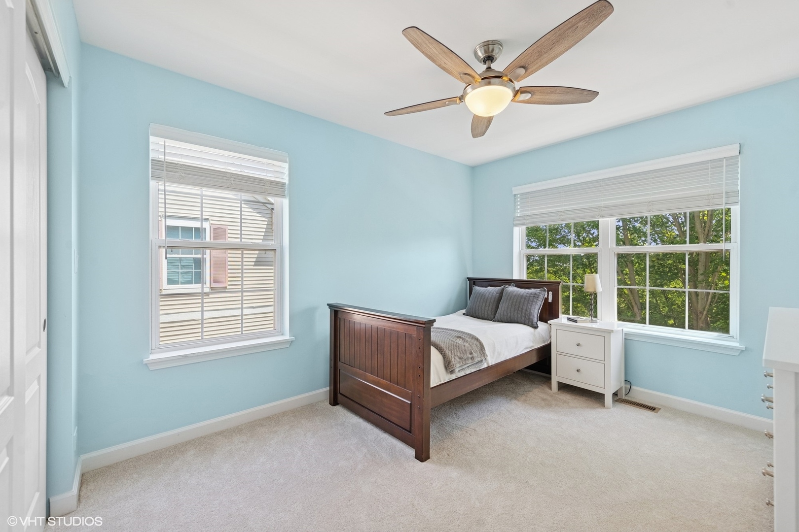 126 Goldenhill Street, Carol Stream, IL 60188