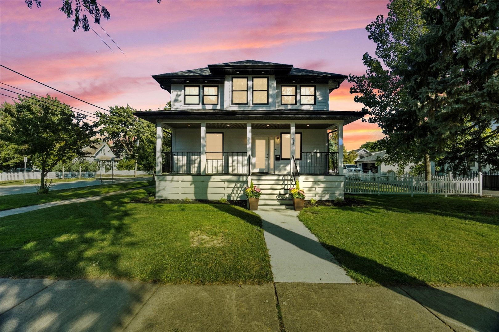 415 N Haddow Avenue, Arlington Heights, IL 60004