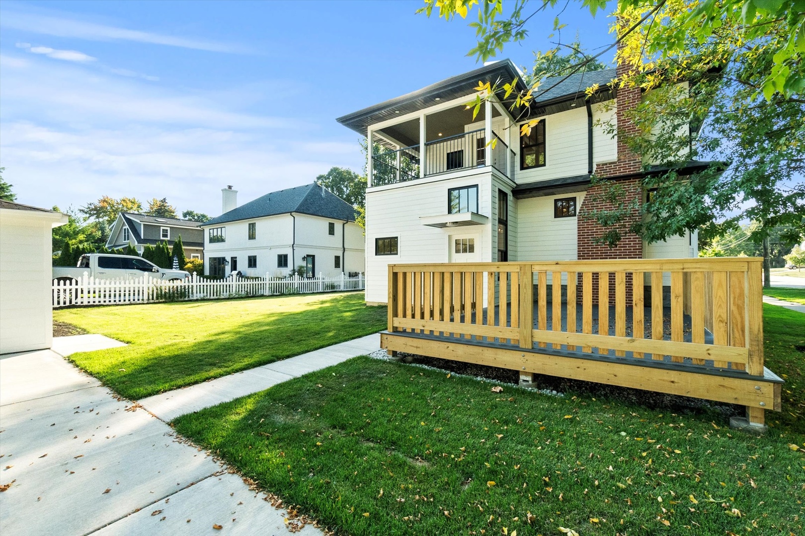 415 N Haddow Avenue, Arlington Heights, IL 60004