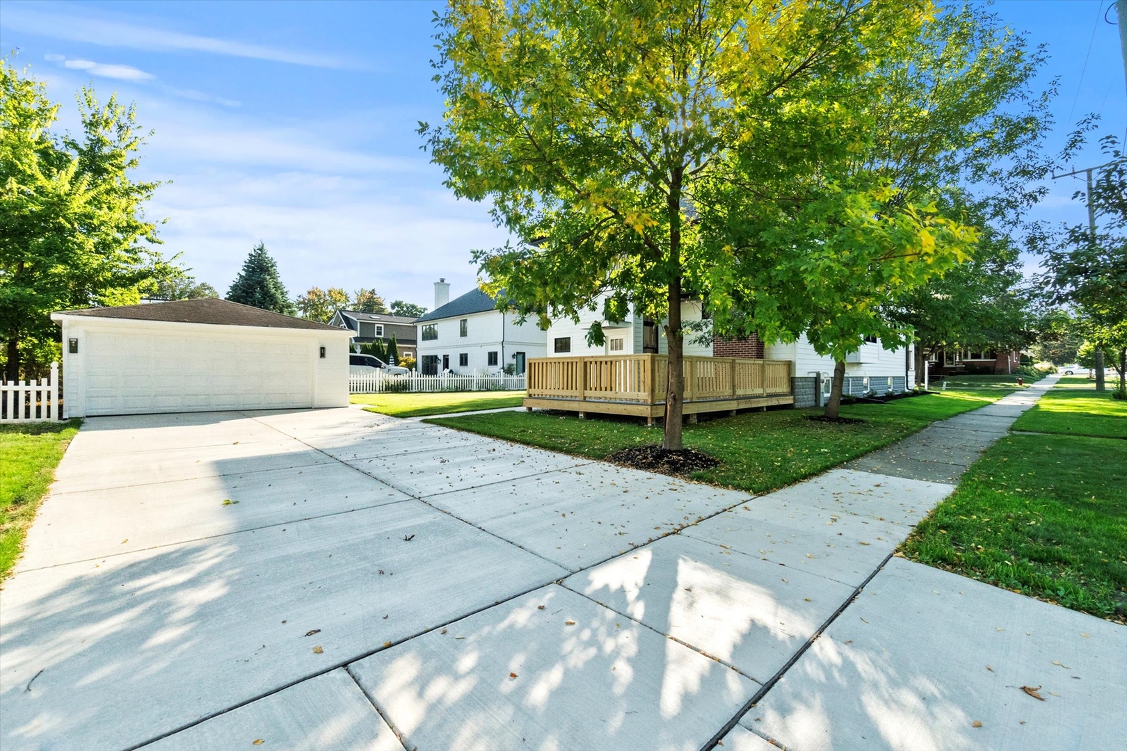 415 N Haddow Avenue, Arlington Heights, IL 60004