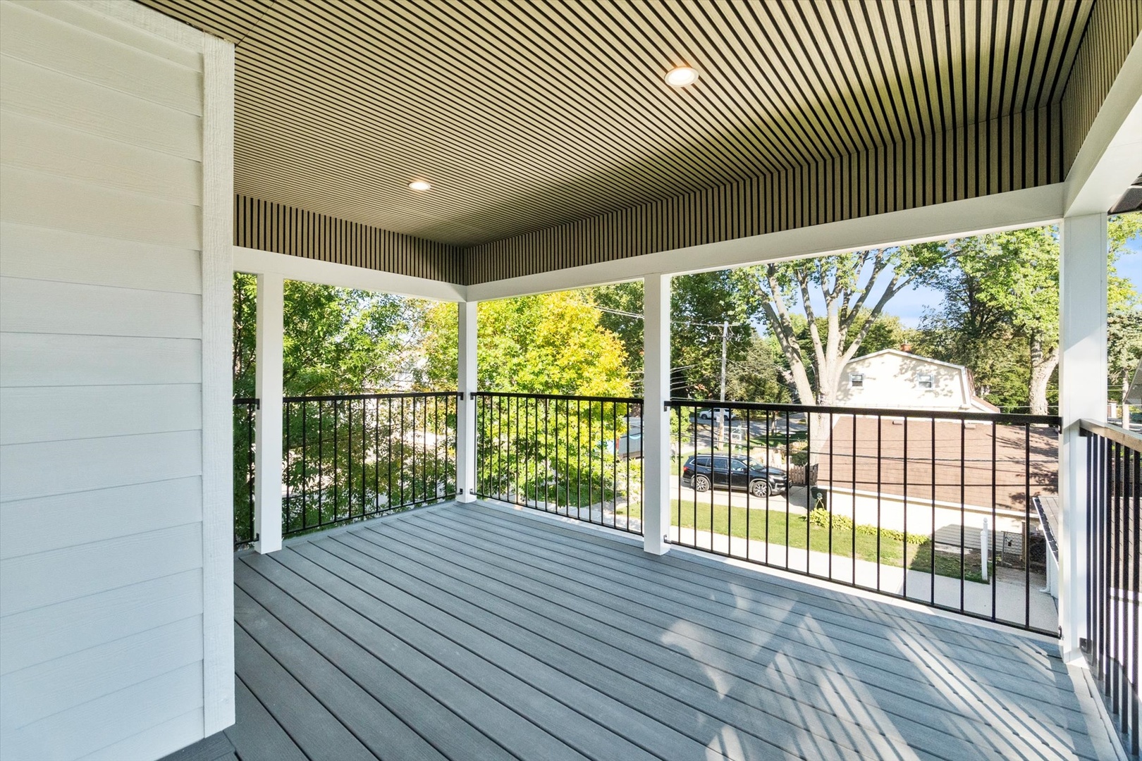 415 N Haddow Avenue, Arlington Heights, IL 60004